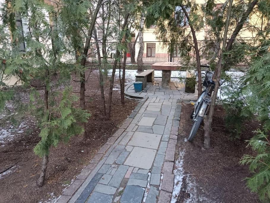 Unique Spacious Classic 3 Bedroom Midtown Apartment ! Billiard Room ! Riga Exterior foto