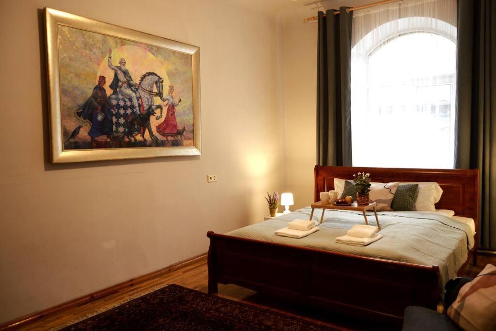 Unique Spacious Classic 3 Bedroom Midtown Apartment ! Billiard Room ! Riga Exterior foto