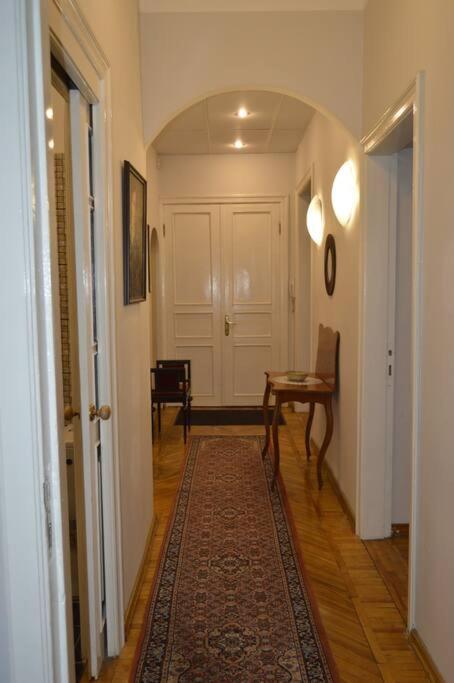 Unique Spacious Classic 3 Bedroom Midtown Apartment ! Billiard Room ! Riga Exterior foto